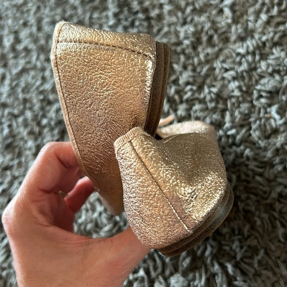 GAP KIDS Little Girl Gold Ballerina Bow Flats Size 3